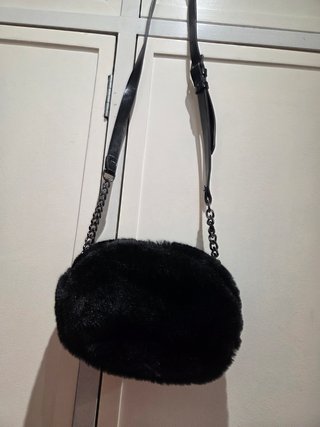 Mala de pelo Parfois preta