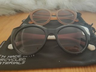 2 Gafas de Sol Hawkers Divine