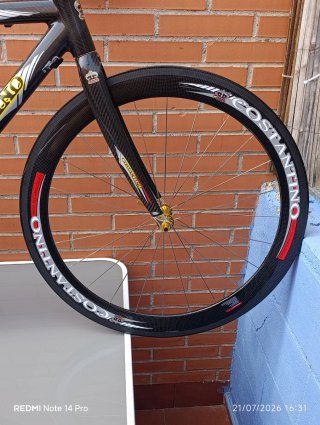 Cuadro + llantas COSTANTINO PROFESSIONAL Carbono.