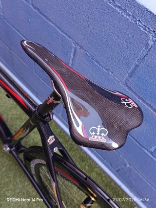 Cuadro + llantas COSTANTINO PROFESSIONAL Carbono.
