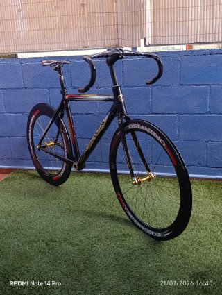 Cuadro + llantas COSTANTINO PROFESSIONAL Carbono.