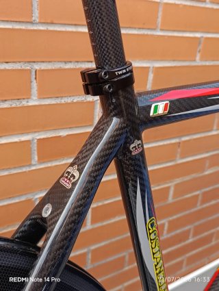 Cuadro + llantas COSTANTINO PROFESSIONAL Carbono.