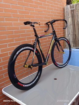 Cuadro + llantas COSTANTINO PROFESSIONAL Carbono.