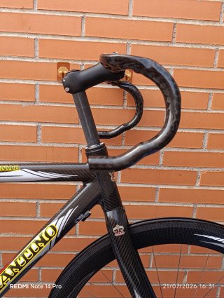 Cuadro + llantas COSTANTINO PROFESSIONAL Carbono.
