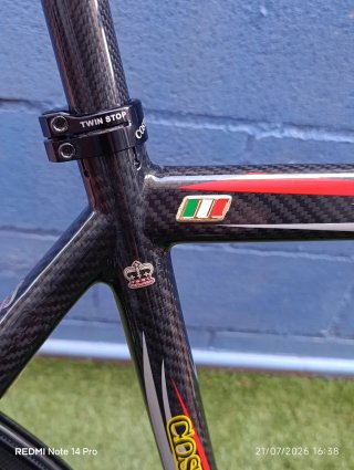 Cuadro + llantas COSTANTINO PROFESSIONAL Carbono.