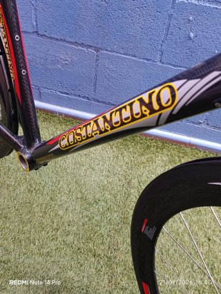 Cuadro + llantas COSTANTINO PROFESSIONAL Carbono.