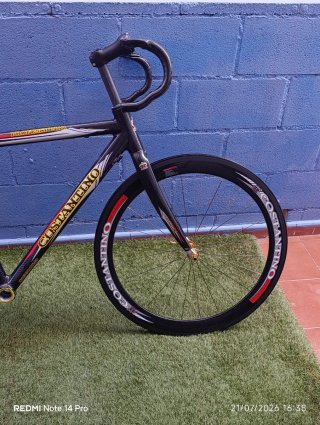 Cuadro + llantas COSTANTINO PROFESSIONAL Carbono.