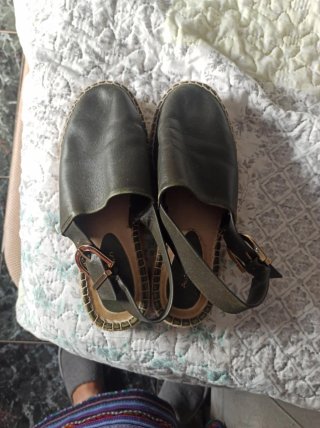 Sandalias planas verde militar