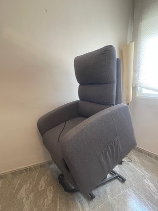 Sillón elevador eléctrico gris nuevo