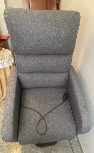 Sillón elevador eléctrico gris nuevo