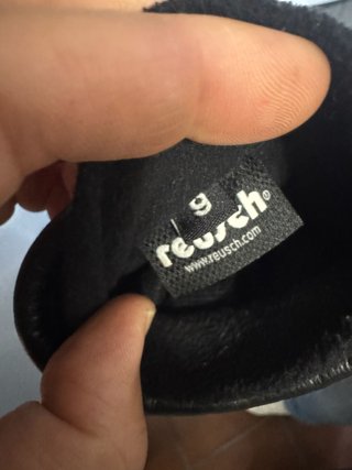 Guantes de moto Richa y Reusch negros