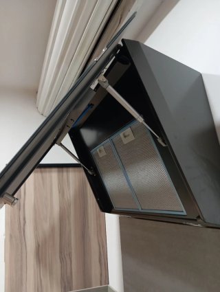 Campana extractora negra moderna