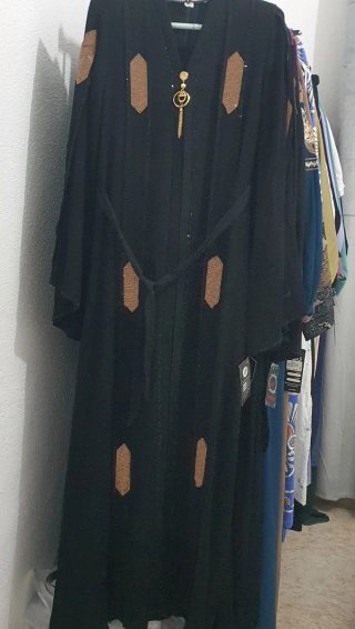 Abaya negra talla  L  y xL