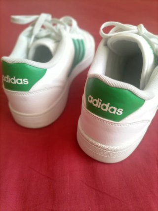 ADIDAS 37.5 DE PIEL EXCELENTE MODELO