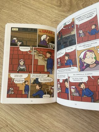 3 comics de la editorial maeva young