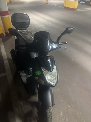 Moto Scooter 125cc Negra