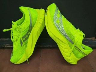 Saucony Endorphin Pro 4 Amarillo