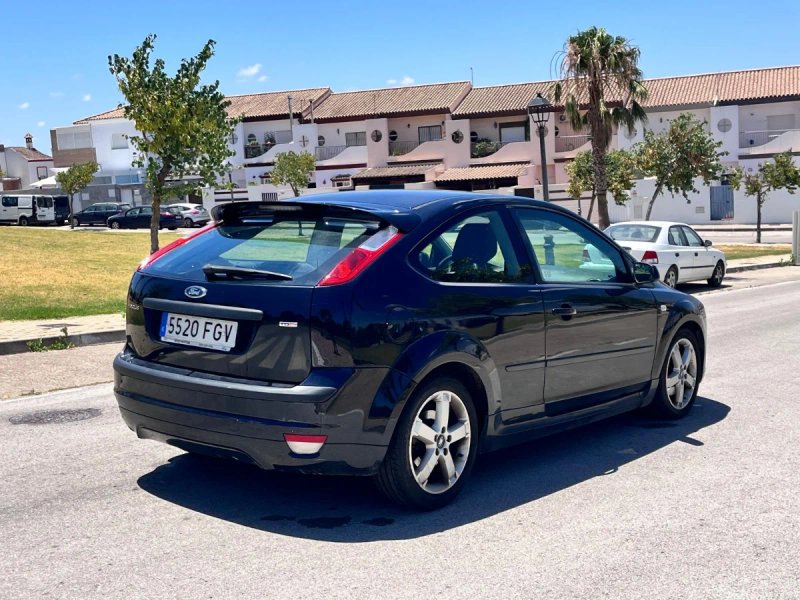 Ford Focus 2007 - foto 1