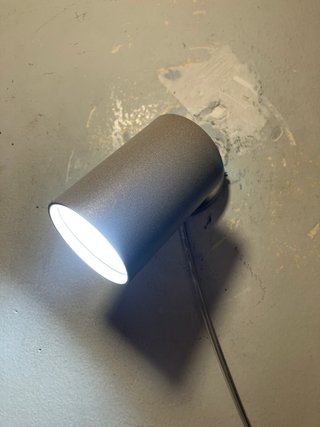 Lampada faretto orientabile metallo sabbia