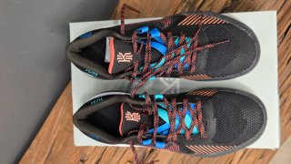 Nike Kyrie Flytrap V Talla 41 Baloncesto