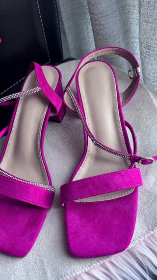 Tacones Fucsia Brillantes