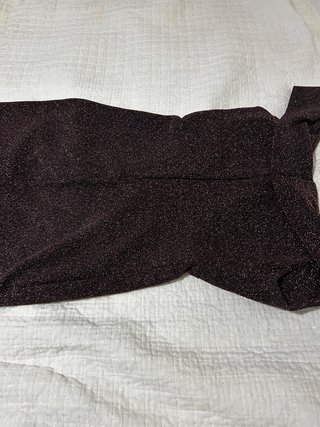 Vestido de fiesta morado y plateado