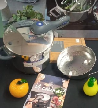 OLLA PERFECT PLUS WMF 6.5 LITROS INDUCCIÓN.