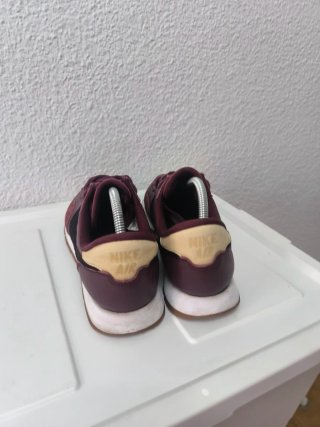 Nike Air Pegasus 83