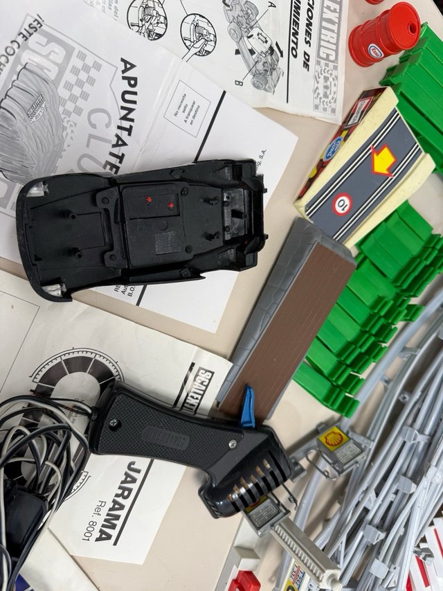 Lote material de Slot Scalextric y Ninco.