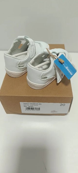 Sandalias bebé blancas T20 piel velcro NUEVAS MTNG