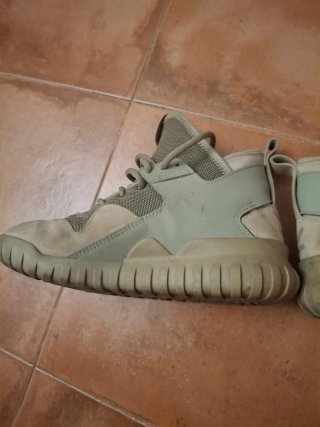 Adidas Tubular Beige/Arena - Poco Uso