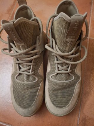 Adidas Tubular Beige/Arena - Poco Uso
