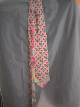Corbata con estampado floral