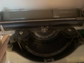 Máquina de escribir Hispano Olivetti Lexicon 80