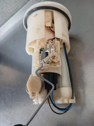 Bomba Gasolina Yamaha FZ6 2005