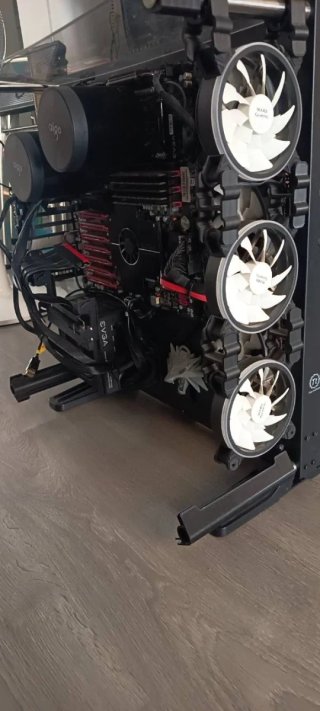 EVGA SR-2 PC Único + Kit Full EVGA