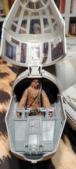 Nave star wars Halcón milenario