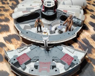 Nave star wars Halcón milenario