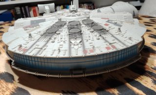 Nave star wars Halcón milenario