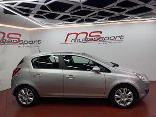 Opel Corsa Enjoy 1.2