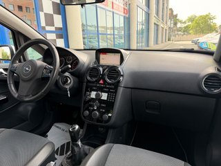 Opel Corsa Enjoy 1.2