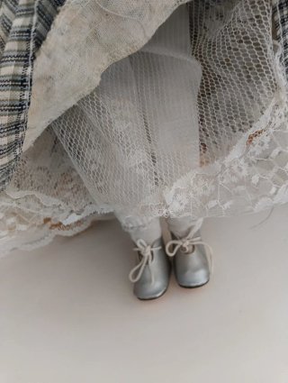 Due bambole in ceramica vintage