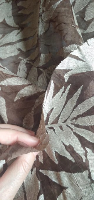 Tela organza diseño hojas