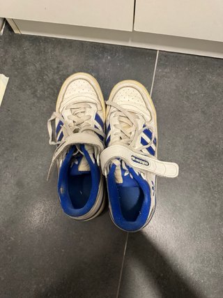 Zapatillas Adidas Blancas y Azules