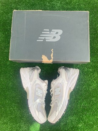 New Balance 530 Scarpe Argento e Bianco