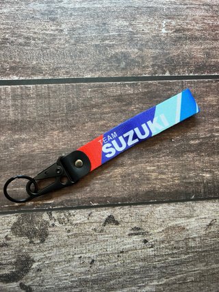 LLAVERO DECORATIVO MOTO SUZUKI RACING TEAM LOGO