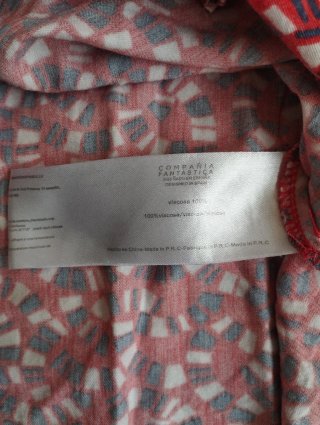 Camisa geométrica Compañía Fantástica. Talla S