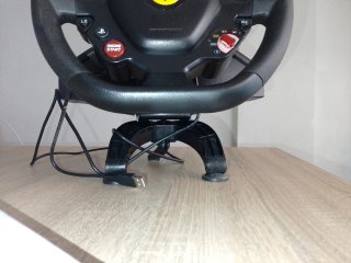 Volante Thrustmaster T80 Ferrari 488 GTB