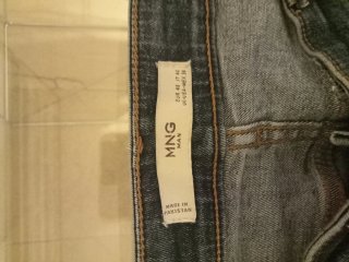 Pantalón vaquero azul grisáceo