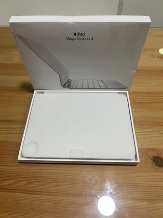 Teclado Magic Keyboard Apple Ipad pro 11” (M4/M5)
